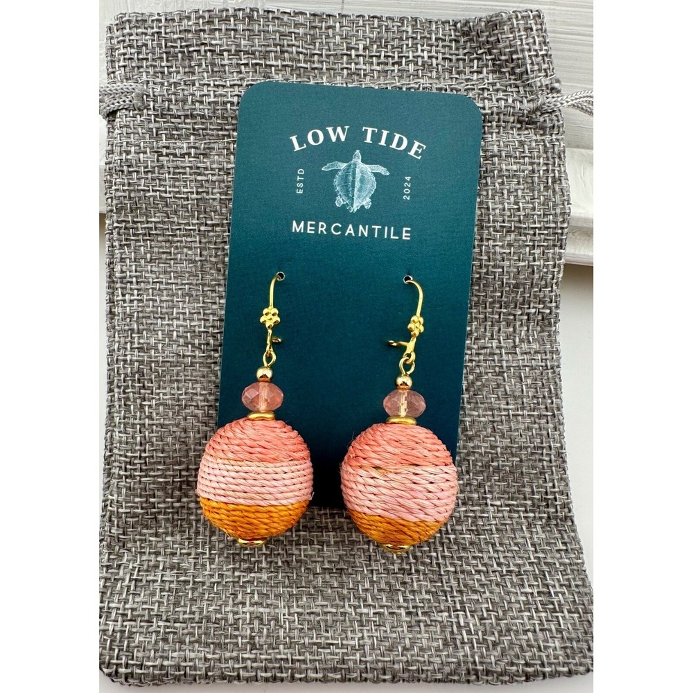 Braided Raffia Globe Earrings Pink & Orange Handcrafted NEW - Picture 3 of 4